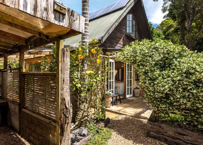  at 19 Ridge Road, Oneroa, Waiheke Island, Auckland