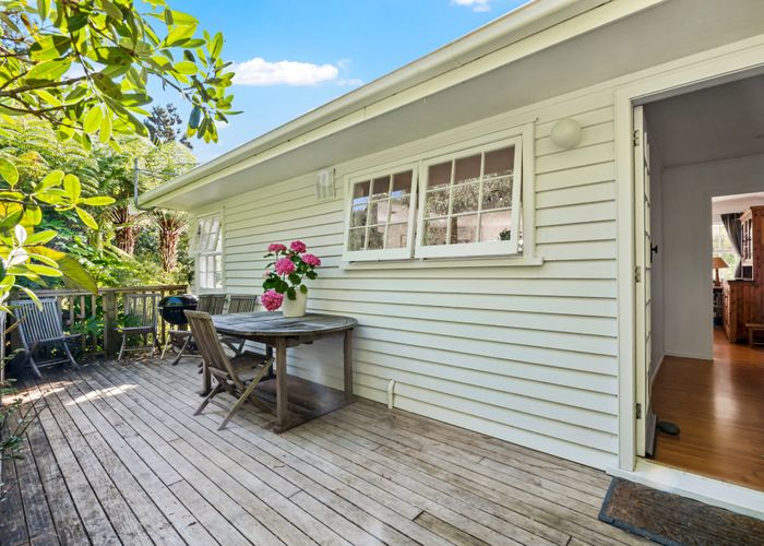  at 3 Awaruku Road, Torbay, North Shore City, Auckland