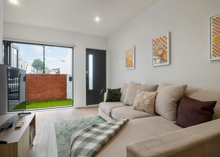  at 31/124 Taylors Road, Mount Albert, Auckland
