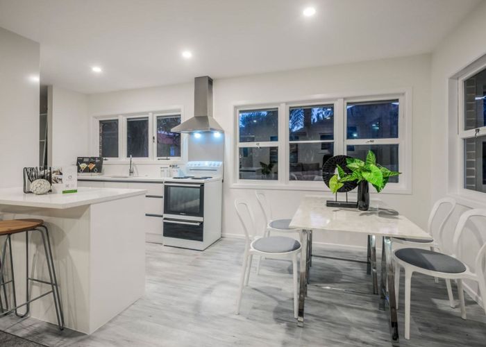  at 47 Grande Vue Road, Hillpark, Auckland