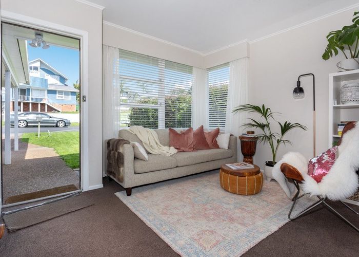  at 6a Liston Street, Northcote, North Shore City, Auckland