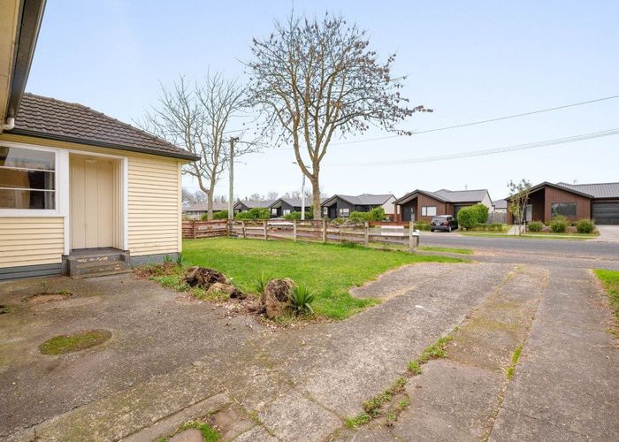  at 41 Old Farm Road, Hamilton East, Hamilton, Waikato