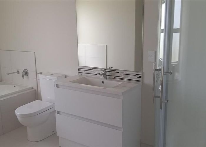  at 6 Pipipi Cres, Takanini, Papakura, Auckland