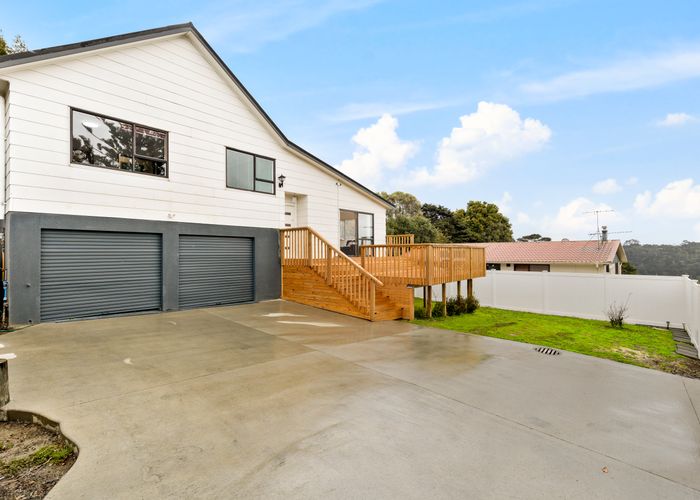  at 4/143 Manuka Road, Bayview, Auckland