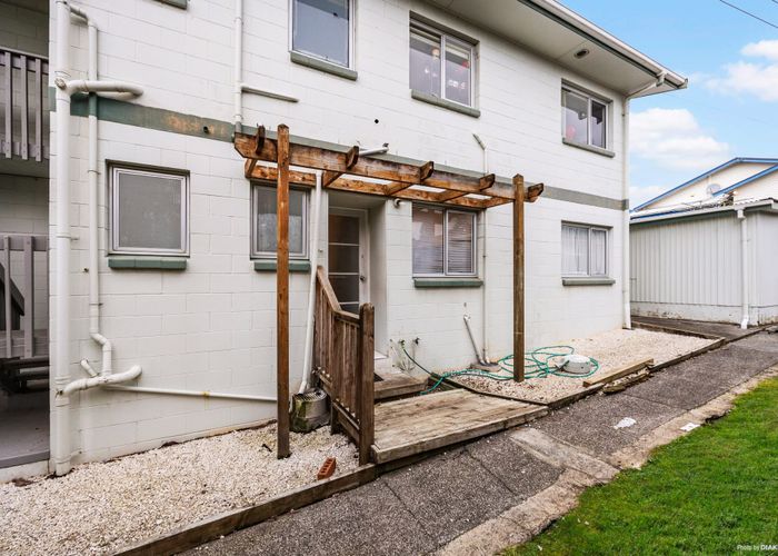  at 1/2 Seaview Terrace, Mount Albert, Auckland