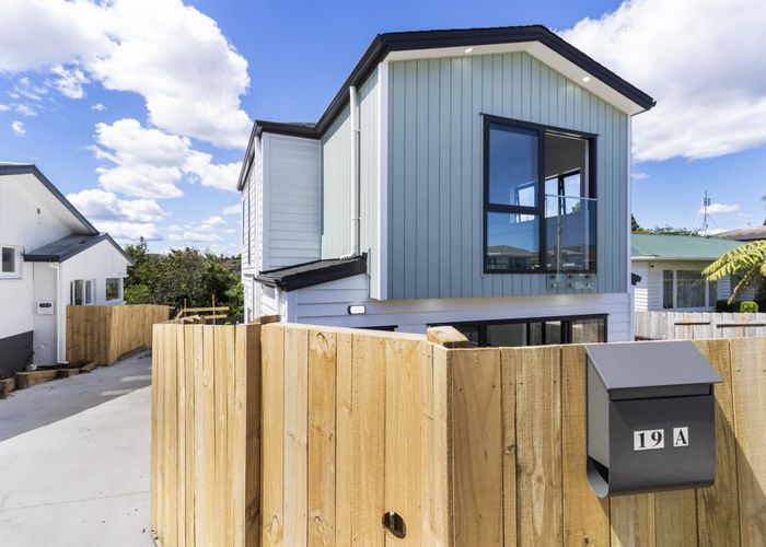  at Lot 2/19 Cornwall Road, Papatoetoe, Manukau City, Auckland
