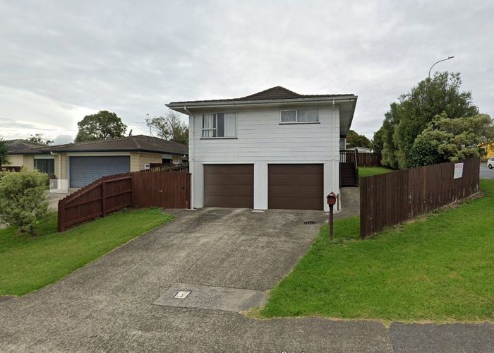  at 7 Tudor Road, Henderson, Waitakere City, Auckland