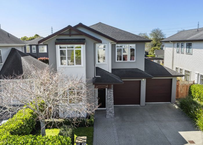  at 4 Trecarne Street, Karaka, Papakura