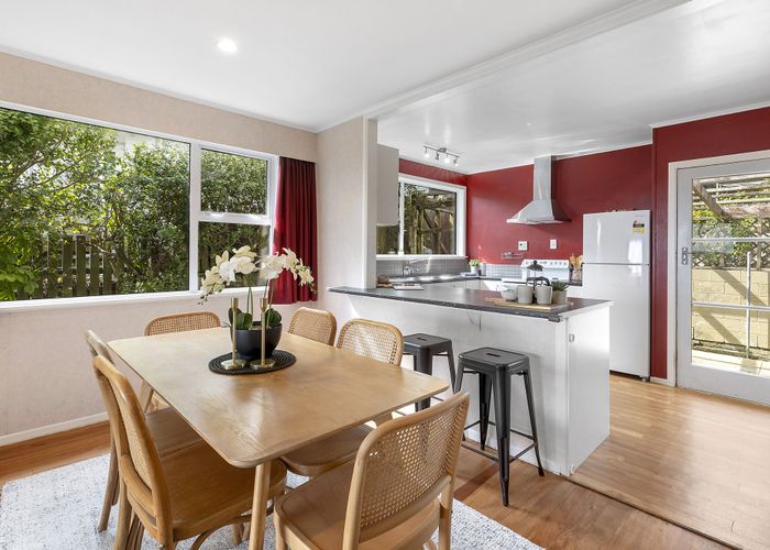  at 23 Link Road, Newlands, Wellington