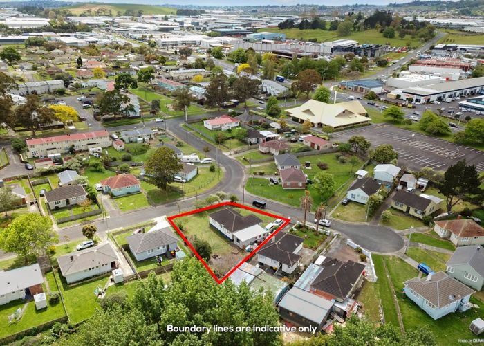  at 1 Tate Place, Otara, Auckland