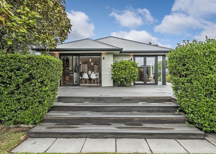  at 17 Mooray Avenue, Bishopdale, Christchurch