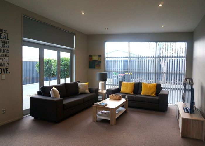  at 73 Beach Road, North New Brighton, Christchurch City, Canterbury