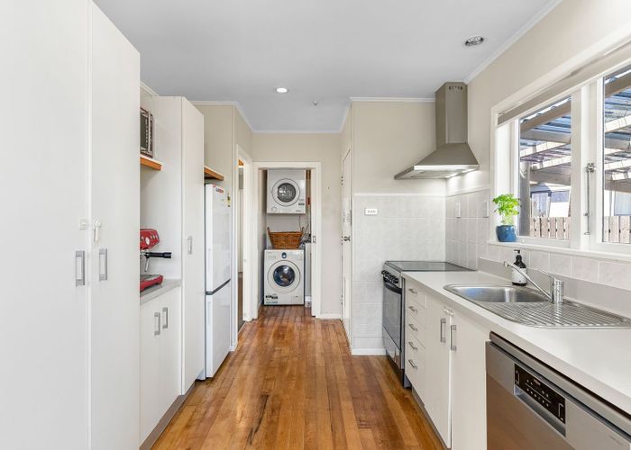  at 94 Tirimoana Road, Te Atatu South, Waitakere City, Auckland
