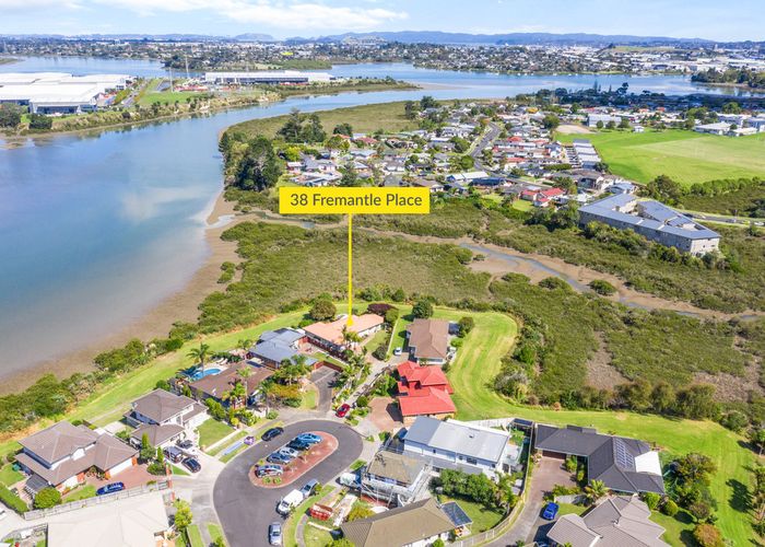  at 38 Fremantle Place, Pakuranga Heights, Auckland