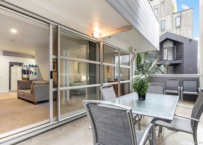  at 1/8 Clayton Street, Newmarket, Auckland