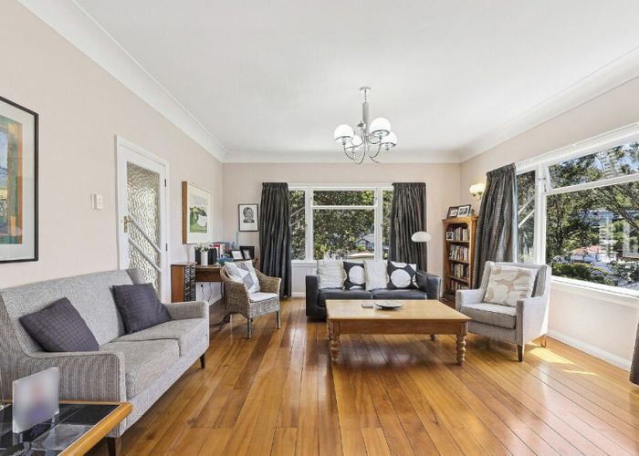  at 9 Kellsmere Crescent, Island Bay, Wellington, Wellington