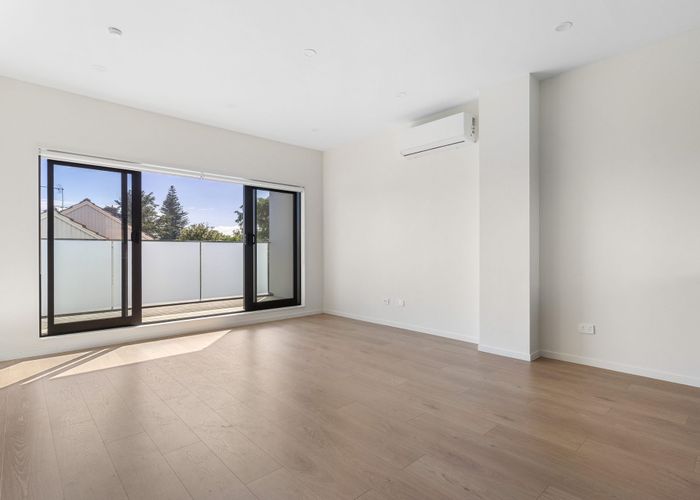  at 4/21 Erima Avenue, Point England, Auckland City, Auckland