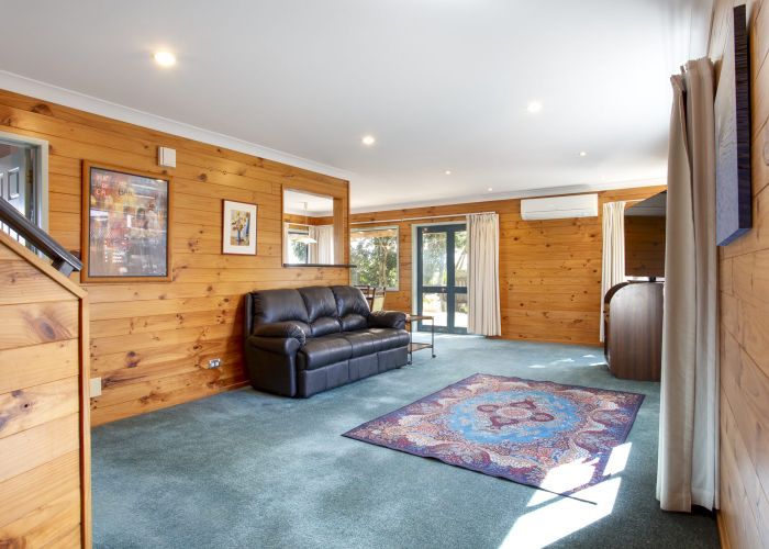  at 35C Edmonton Road, Henderson, Waitakere City, Auckland