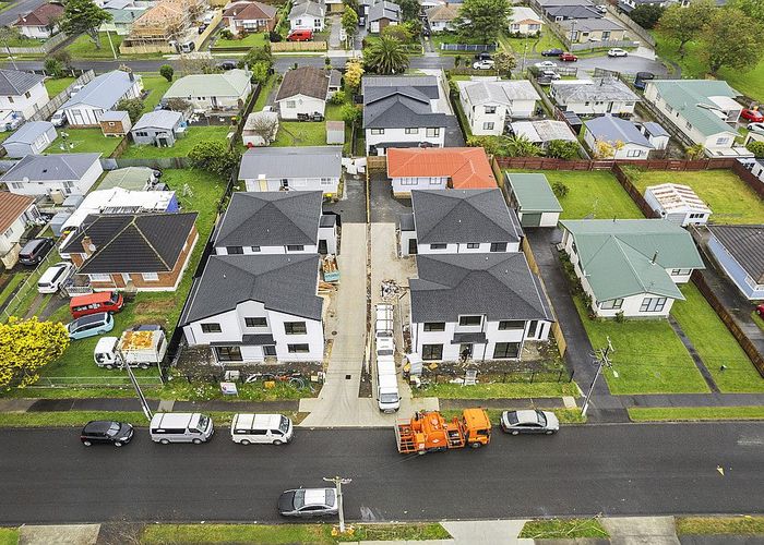  at 12 Mervan Street, Mangere East, Auckland