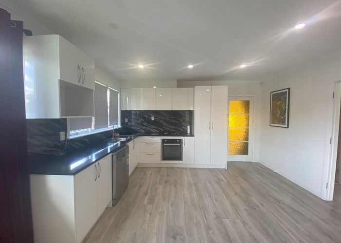  at 72 Godley Road, Green Bay, Waitakere City, Auckland
