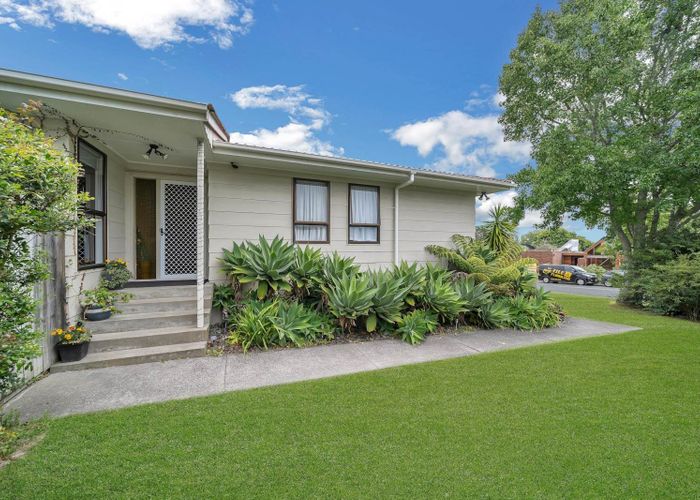  at 48 Fitzherbert Avenue, West Harbour, Waitakere City, Auckland