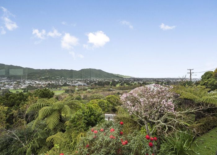  at 12 Sunshine Crescent, Kelson, Lower Hutt