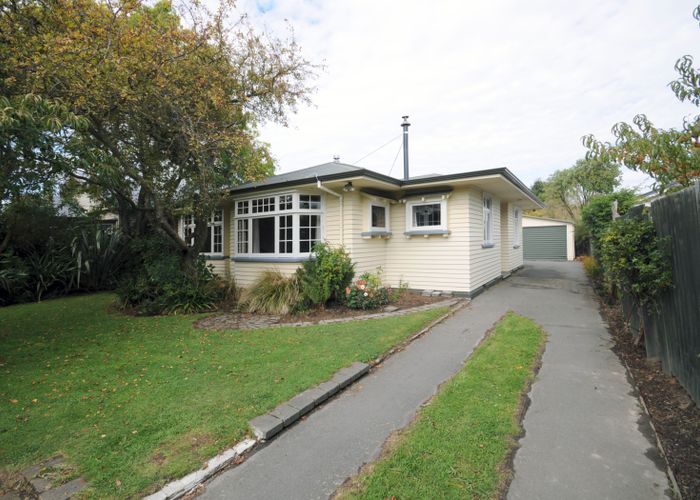  at 14 Stenness Avenue, Somerfield, Christchurch