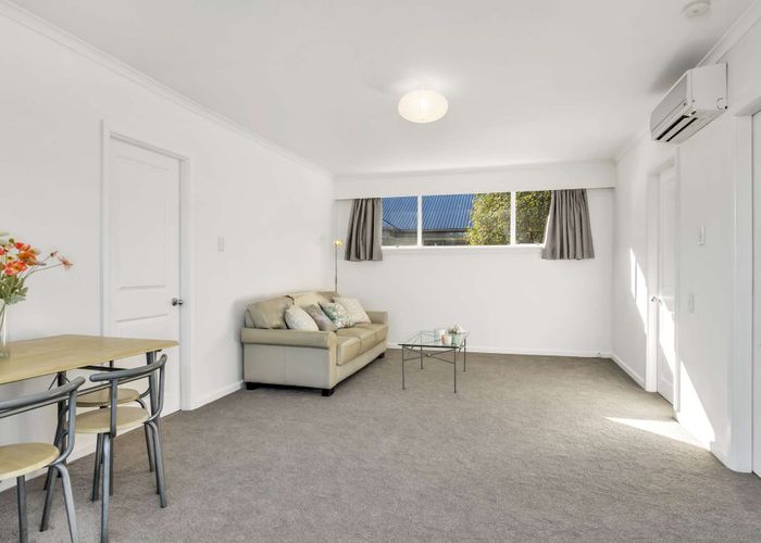  at 2/13 Avenue Road, West End, Timaru, Canterbury