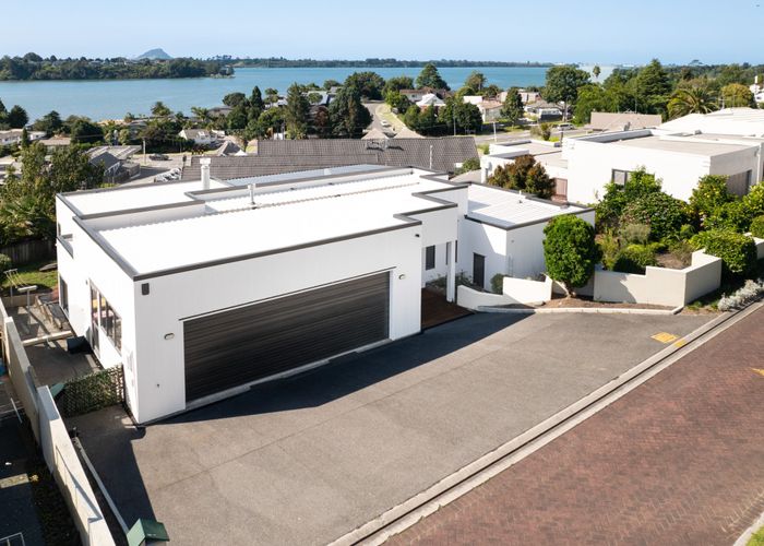  at 8 Lorrigan Way, Welcome Bay, Tauranga, Bay Of Plenty