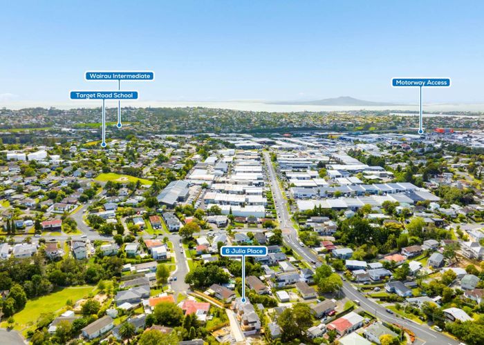  at 6C Julia Place, Totara Vale, North Shore City, Auckland