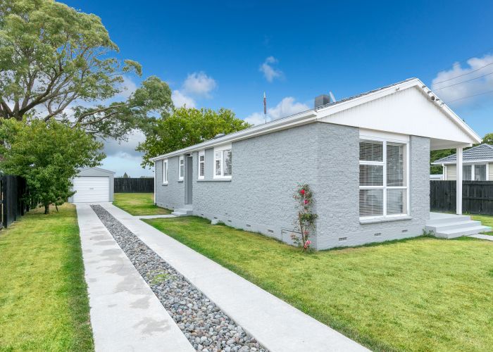  at 8 Robertson Place, Rukuhia, Hamilton