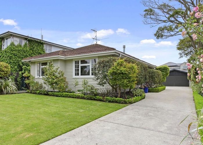  at 37 Hawthorne Street, Strowan, Christchurch