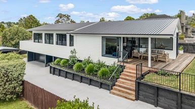  at 61 Churchill Road, Cockle Bay, Auckland