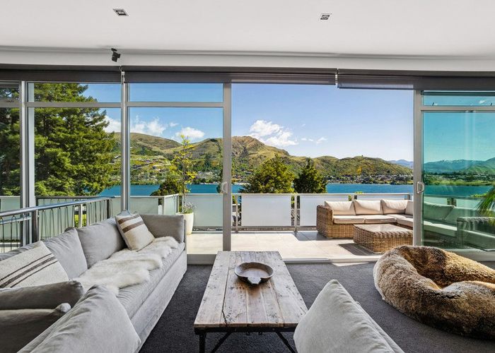  at 18A Loop Road, Kelvin Heights, Queenstown-Lakes, Otago