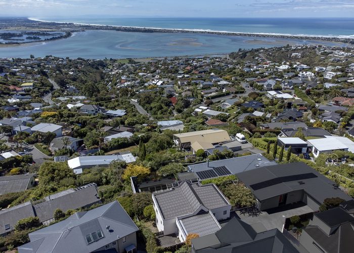  at 2/17 Belleview Terrace, Mount Pleasant, Christchurch