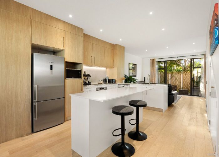  at 4/447 Hibiscus Coast Highway, Orewa, Rodney, Auckland