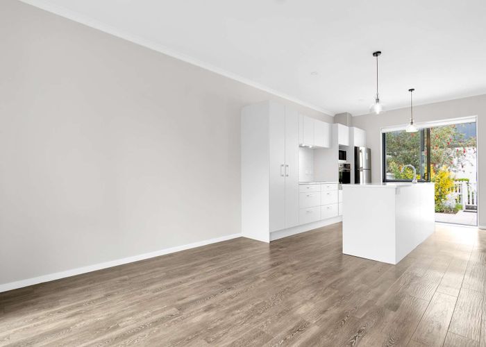  at 2 Alyssum Road, Mount Wellington, Auckland City, Auckland