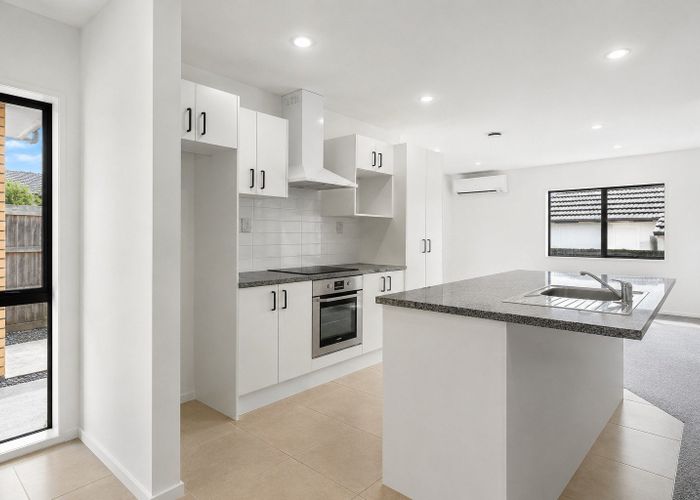  at 1/44 Miro Street, New Lynn, Auckland