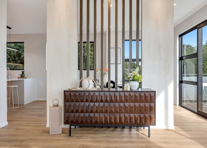  at 51D Browns Bay Road, Browns Bay, North Shore City, Auckland