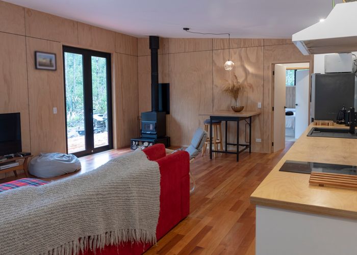 at 1 Jackson Place, Hokitika