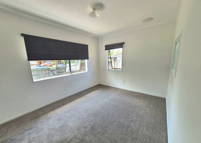  at Henderson, Waitakere City, Auckland