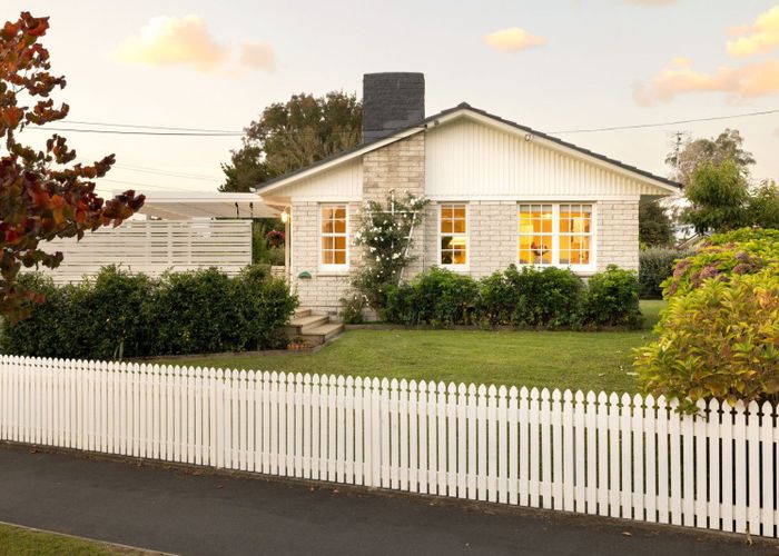  at 29 Te Anau Place, Glenview, Hamilton, Waikato