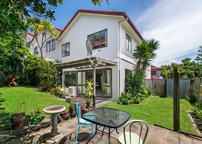  at 9/42 Fields Parade, Oteha, Auckland