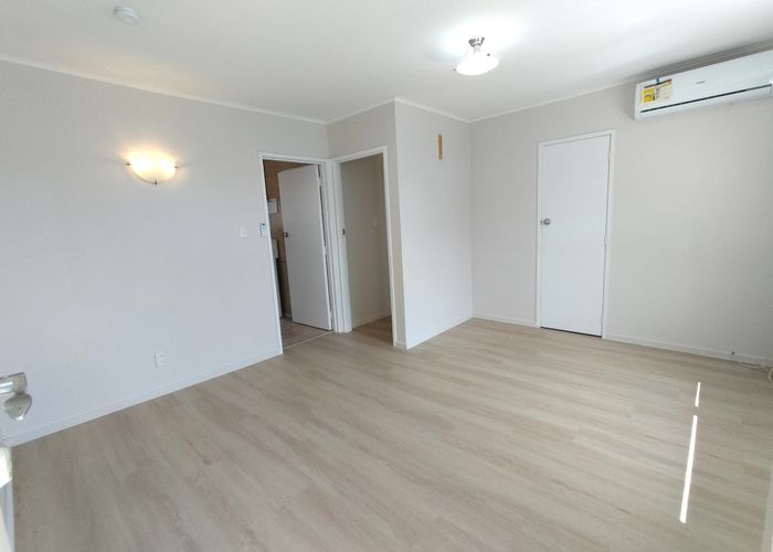  at 2/235 Marua Road, Mount Wellington, Auckland