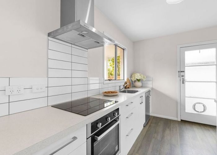  at 1/9 Somme St, Merivale, Christchurch City, Canterbury