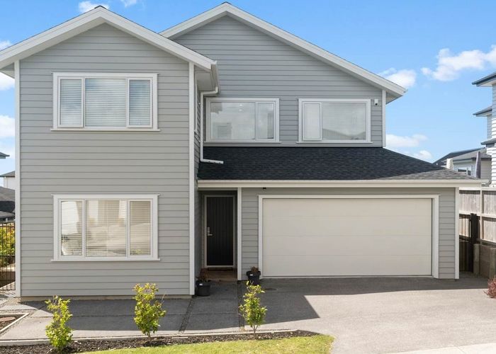  at 8 Hau Tapu Loop, Stanmore Bay, Whangaparāoa