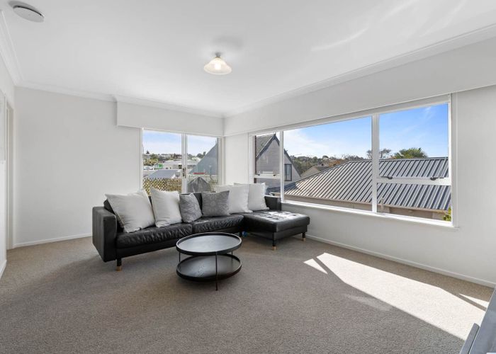  at 3/10 Shakespeare Road, Milford, North Shore City, Auckland