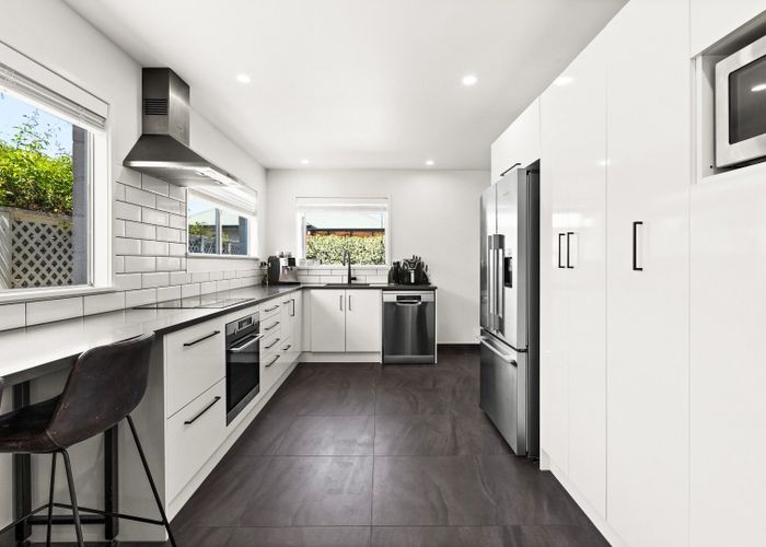  at 33 Avenue Road, Greenmeadows, Napier