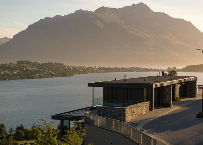  at 1 Highlands Close, Queenstown, Queenstown