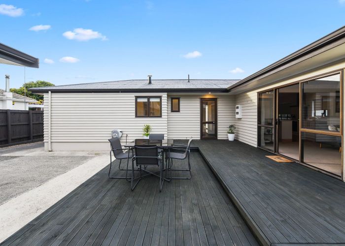  at 10 Naylor Street, Hamilton East, Hamilton